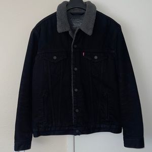 Levi’s Black Sherpa Trucker Jacket - Size Large